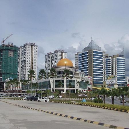 1 Borneo Tower B Service Apartments Kota Kinabalu Esterno foto